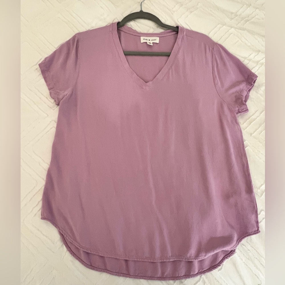 Cloth & Stone V-neck tshirt